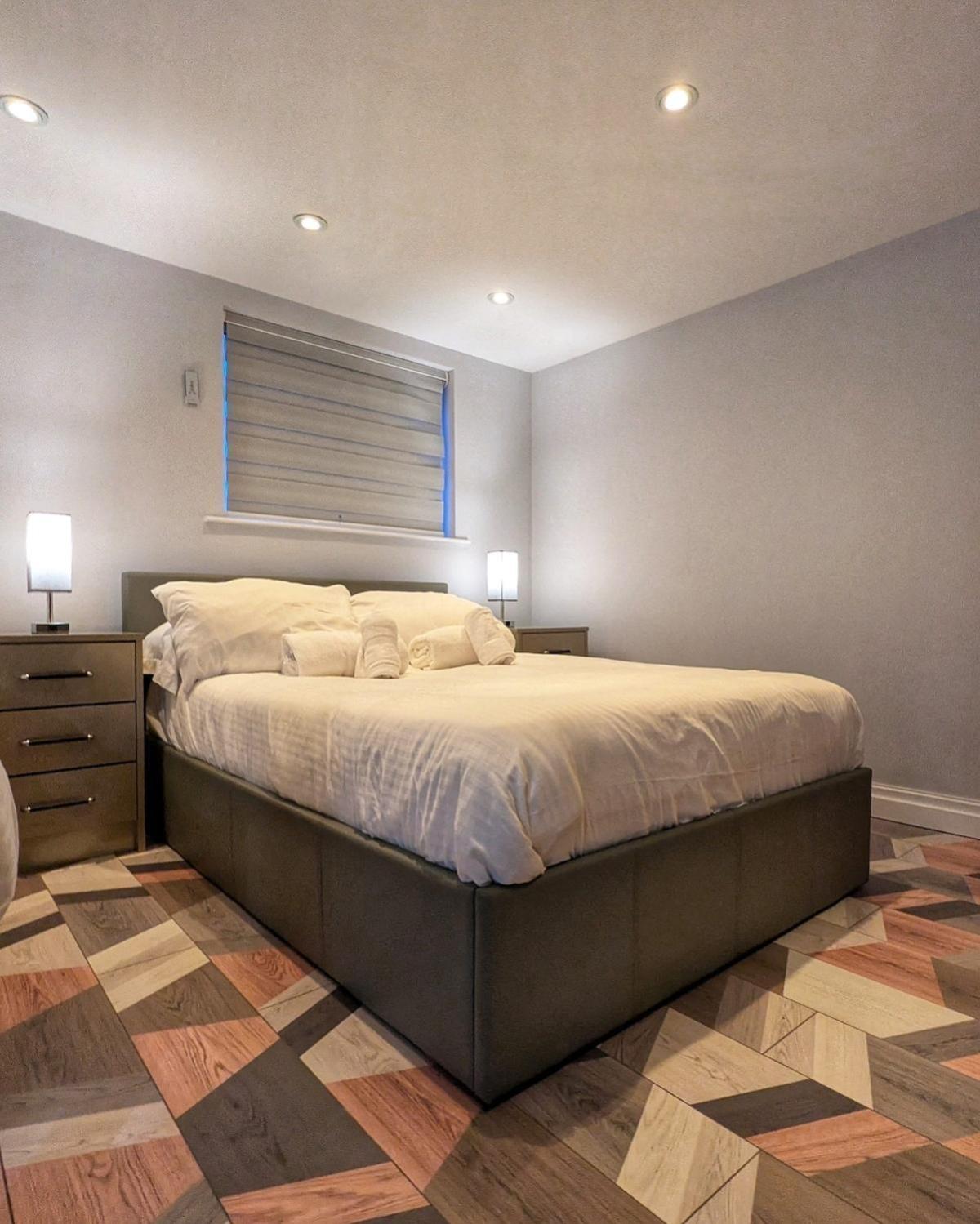 Beautiful 5 Bedroom Home Sleeps 12 People In Manchester Luaran gambar